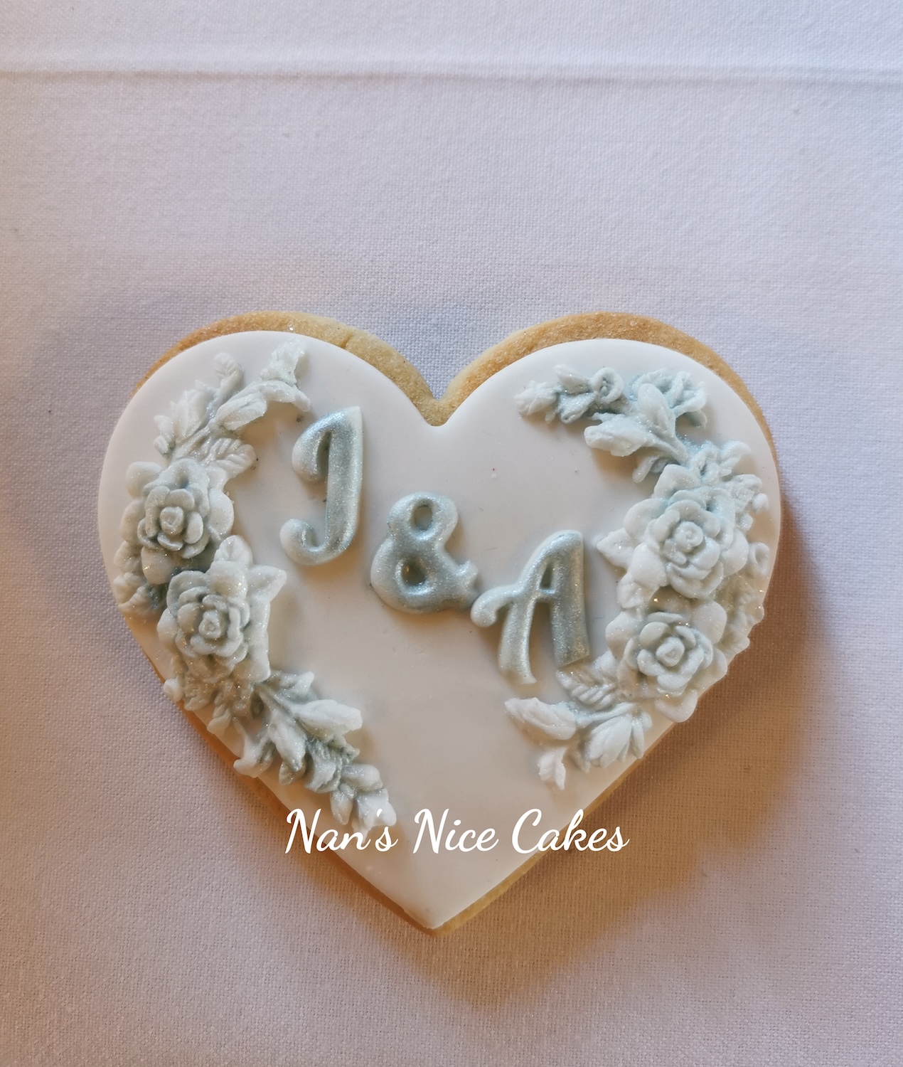 white wedding favour cookie